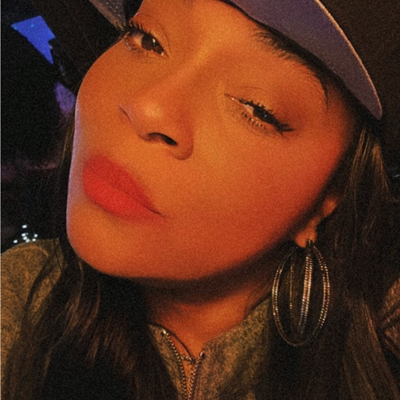 Meet your Posher, Laquise - Picture 2 of 12